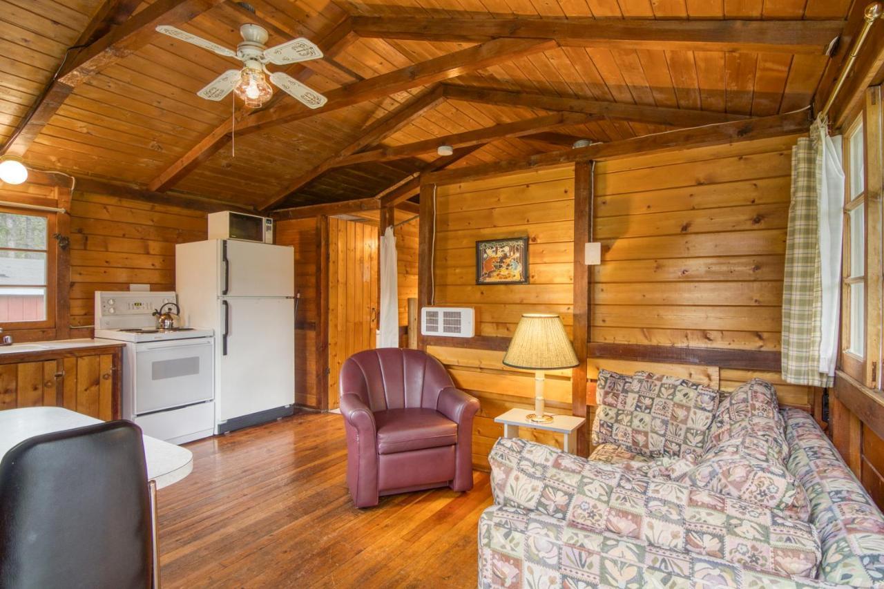 Timbers Resort Fairmont Hot Springs Bagian luar foto