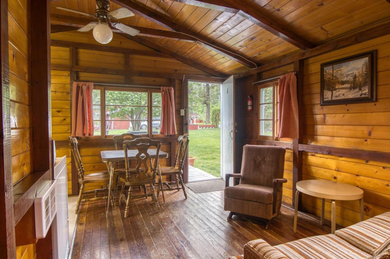 Timbers Resort Fairmont Hot Springs Bagian luar foto