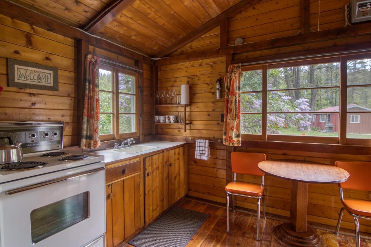 Timbers Resort Fairmont Hot Springs Bagian luar foto