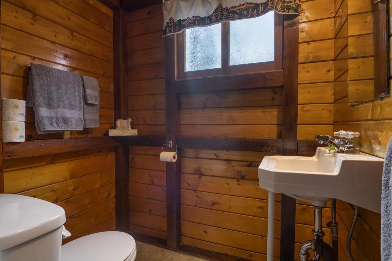 Timbers Resort Fairmont Hot Springs Bagian luar foto
