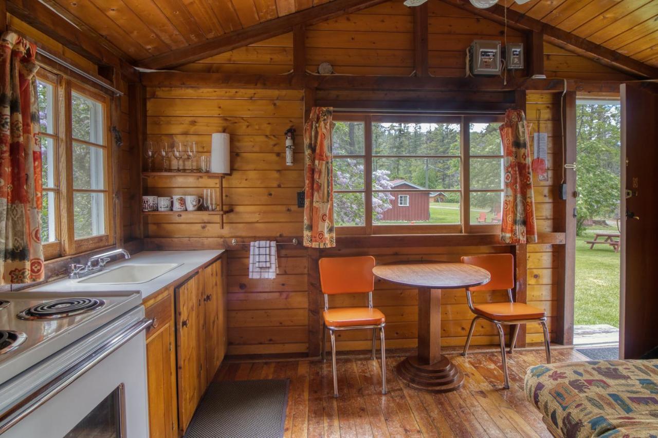Timbers Resort Fairmont Hot Springs Bagian luar foto