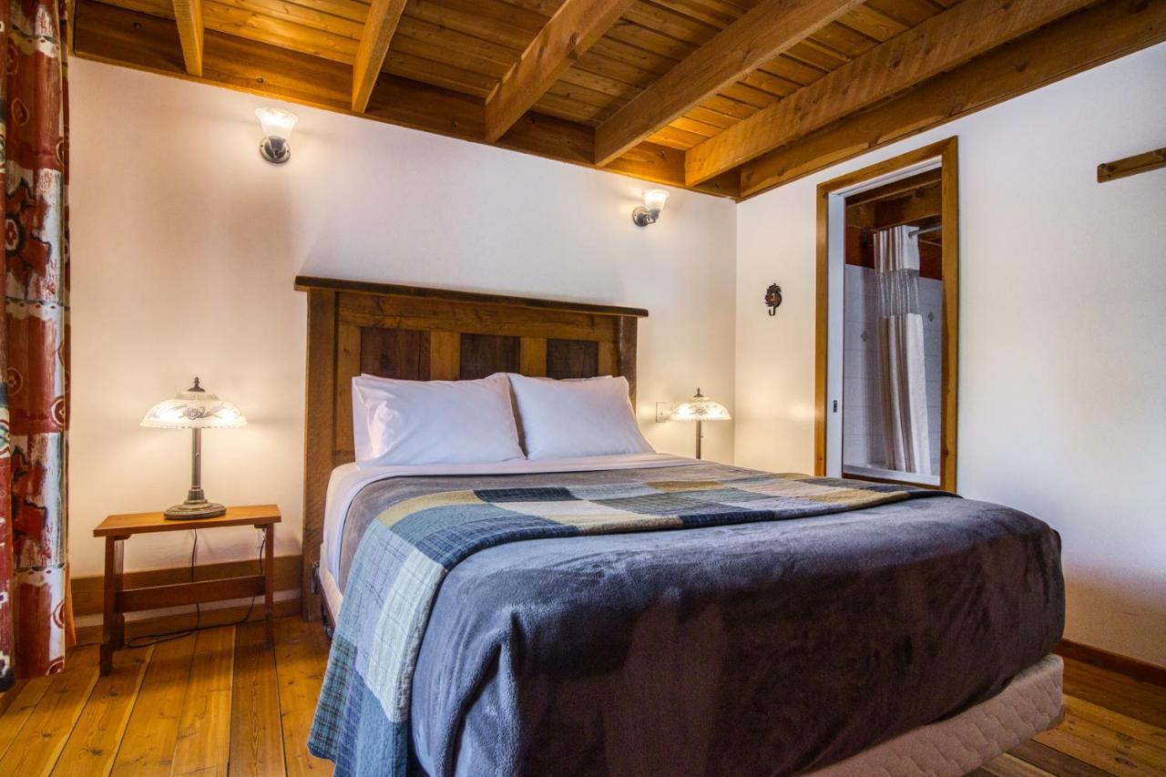 Timbers Resort Fairmont Hot Springs Bagian luar foto