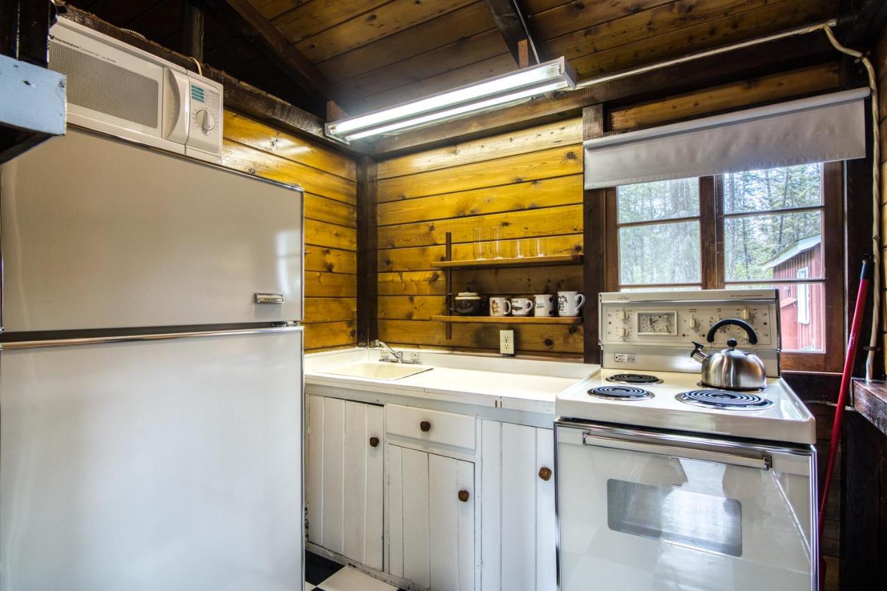 Timbers Resort Fairmont Hot Springs Bagian luar foto